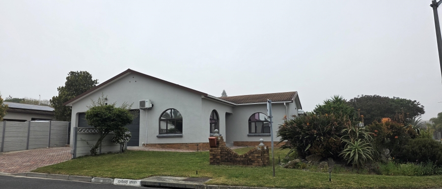 4 Bedroom Property for Sale in Brackenfell South Western Cape